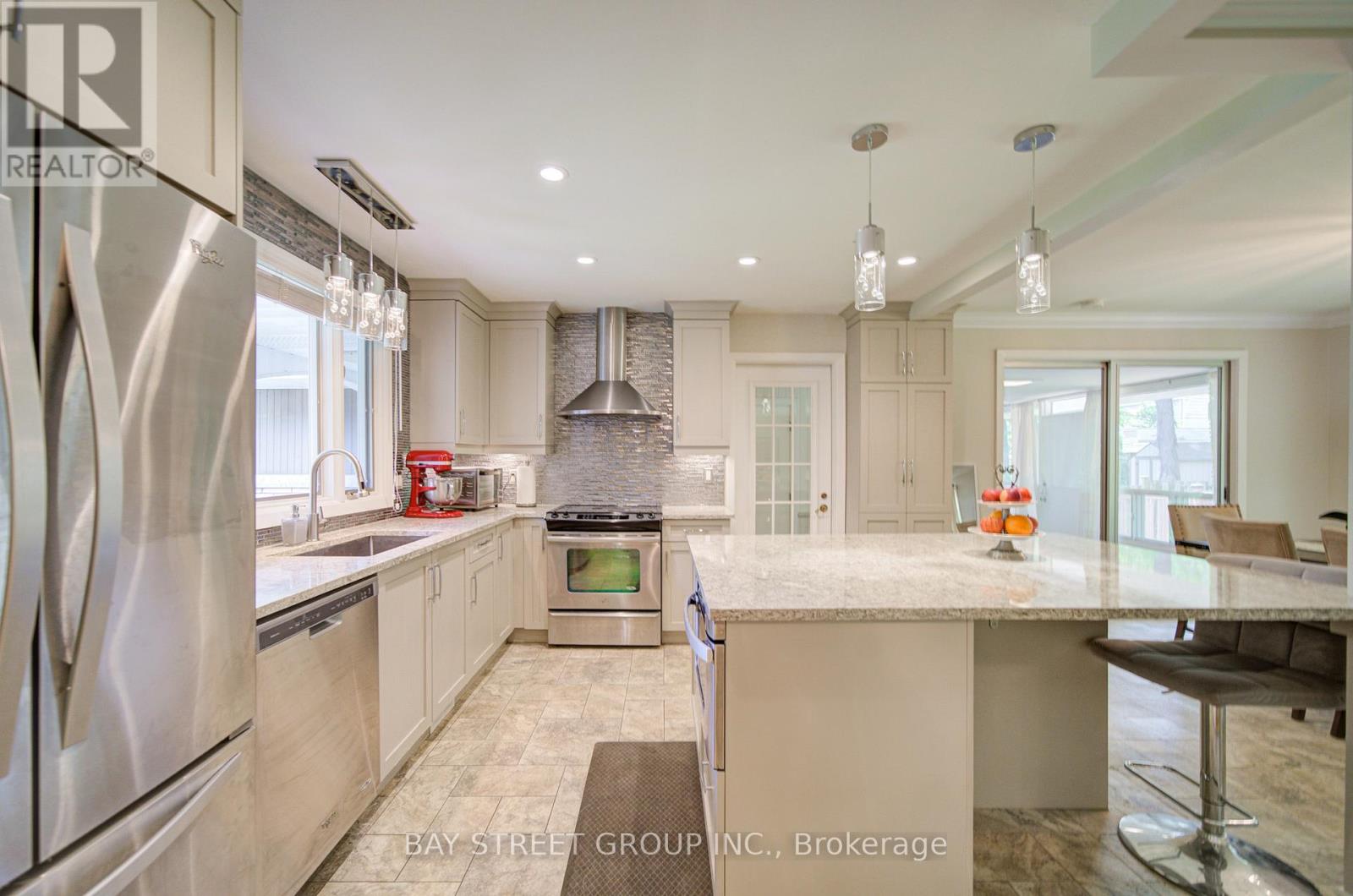 88 MARSDALE DRIVE - 15