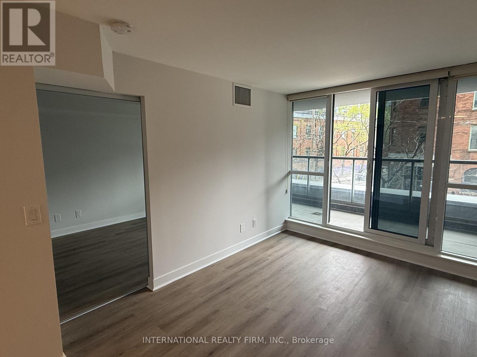 #208 320 RICHMOND STREET E - 11