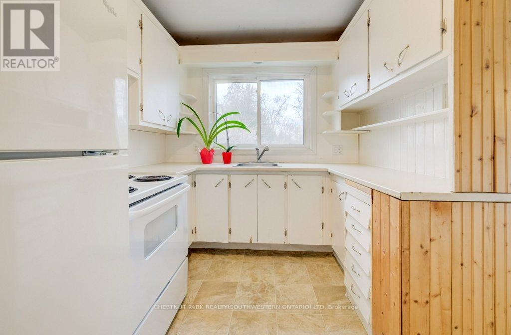 151 FRANKLIN STREET N - 12