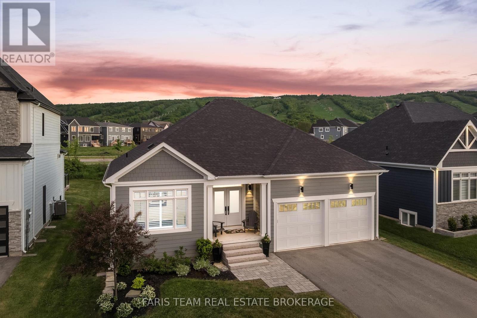 107 STILLWATER CRESCENT - 1