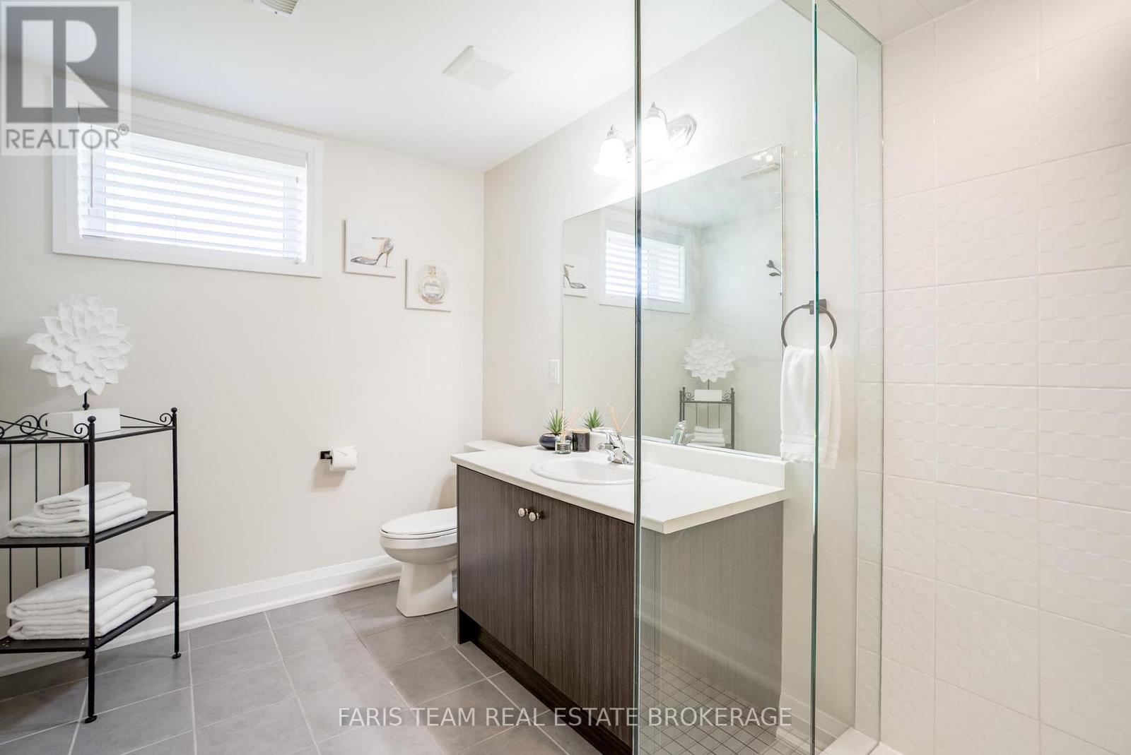 107 STILLWATER CRESCENT - 31