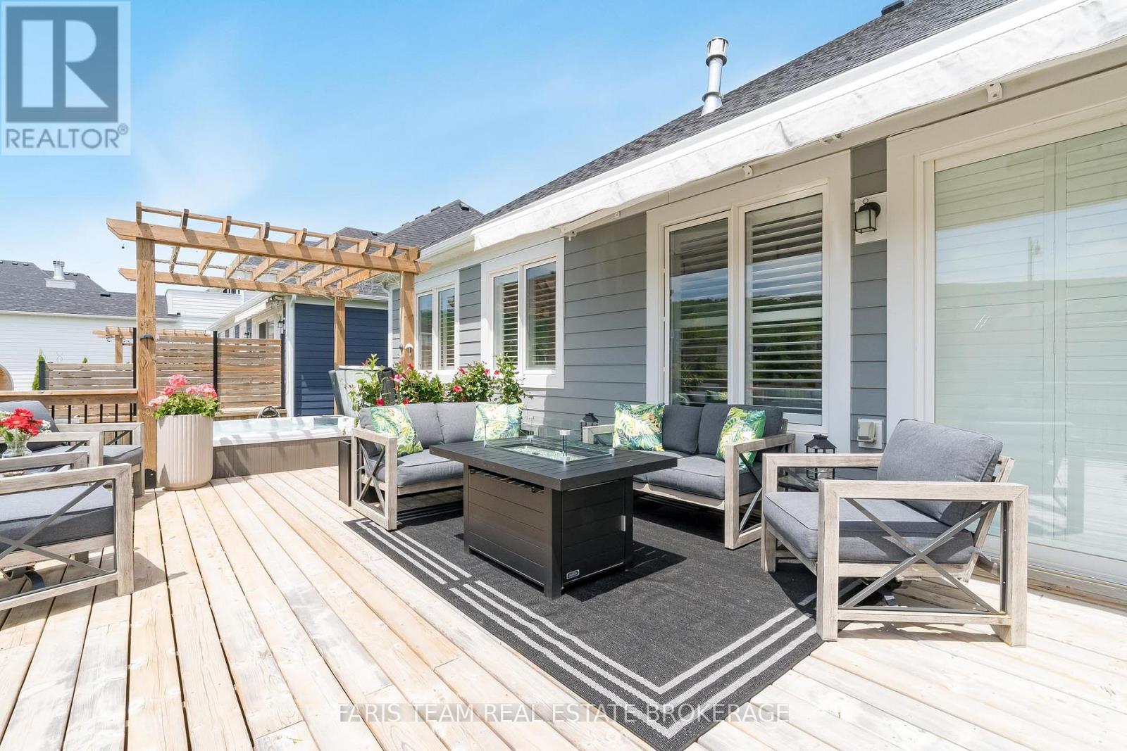 107 STILLWATER CRESCENT - 33