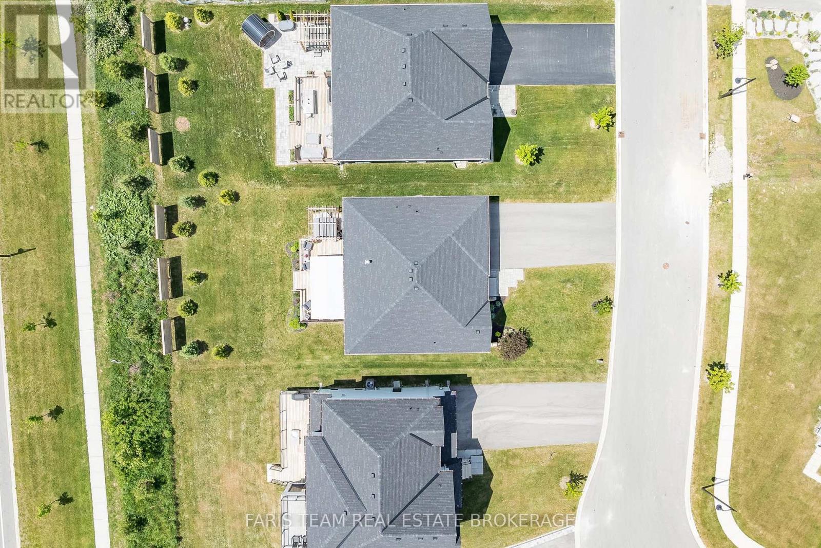 107 STILLWATER CRESCENT - 38