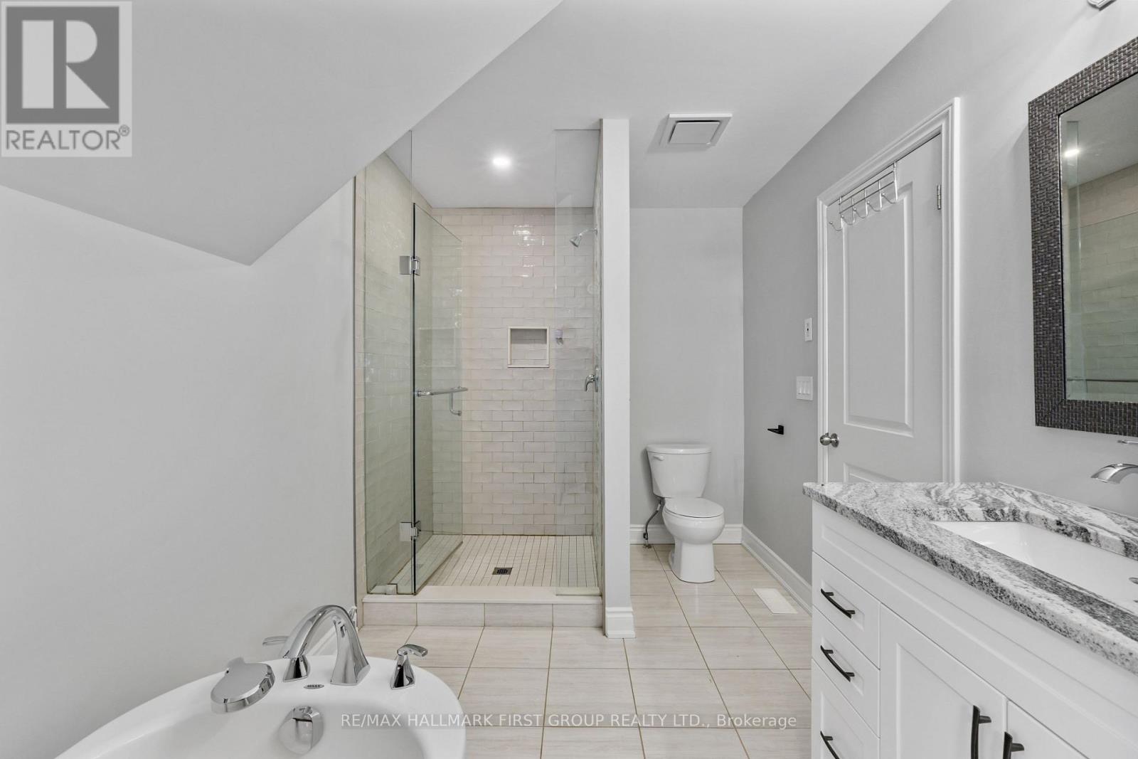 872 JOHN FAIRHURST BOULEVARD - 26