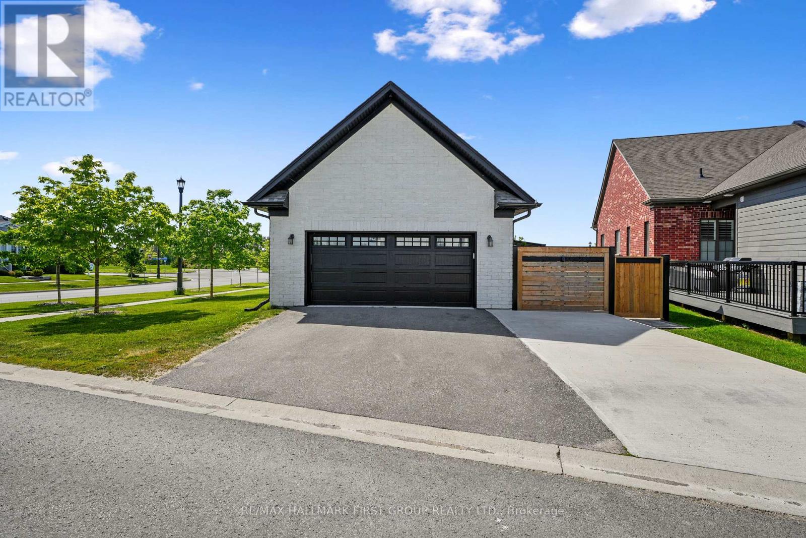 872 JOHN FAIRHURST BOULEVARD - 43