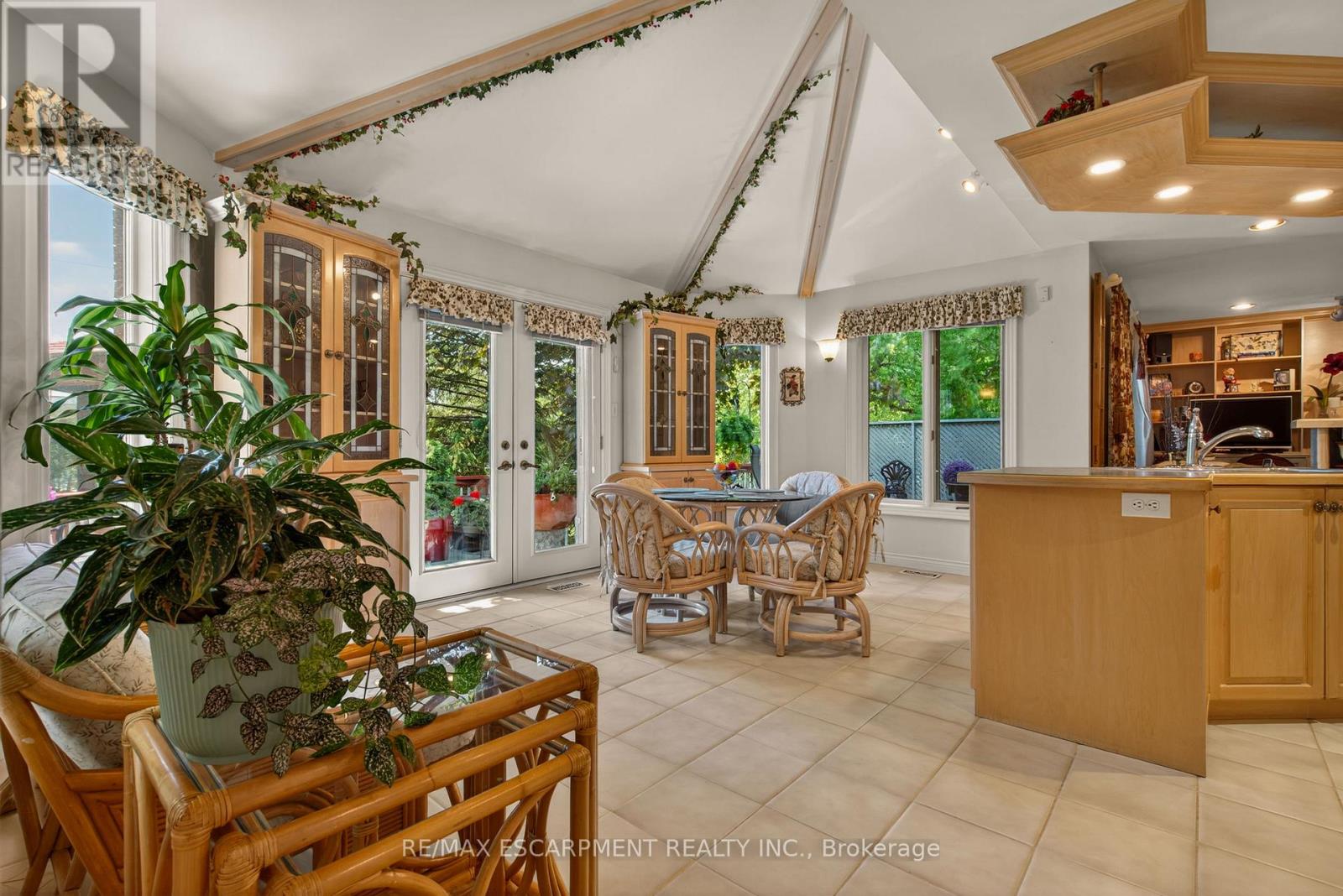 21 FERN AVENUE - 11