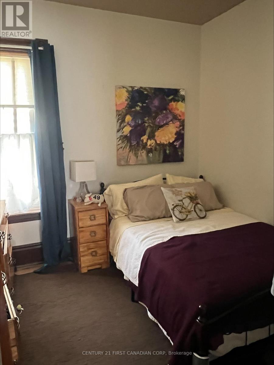 61 ALMA STREET - 18