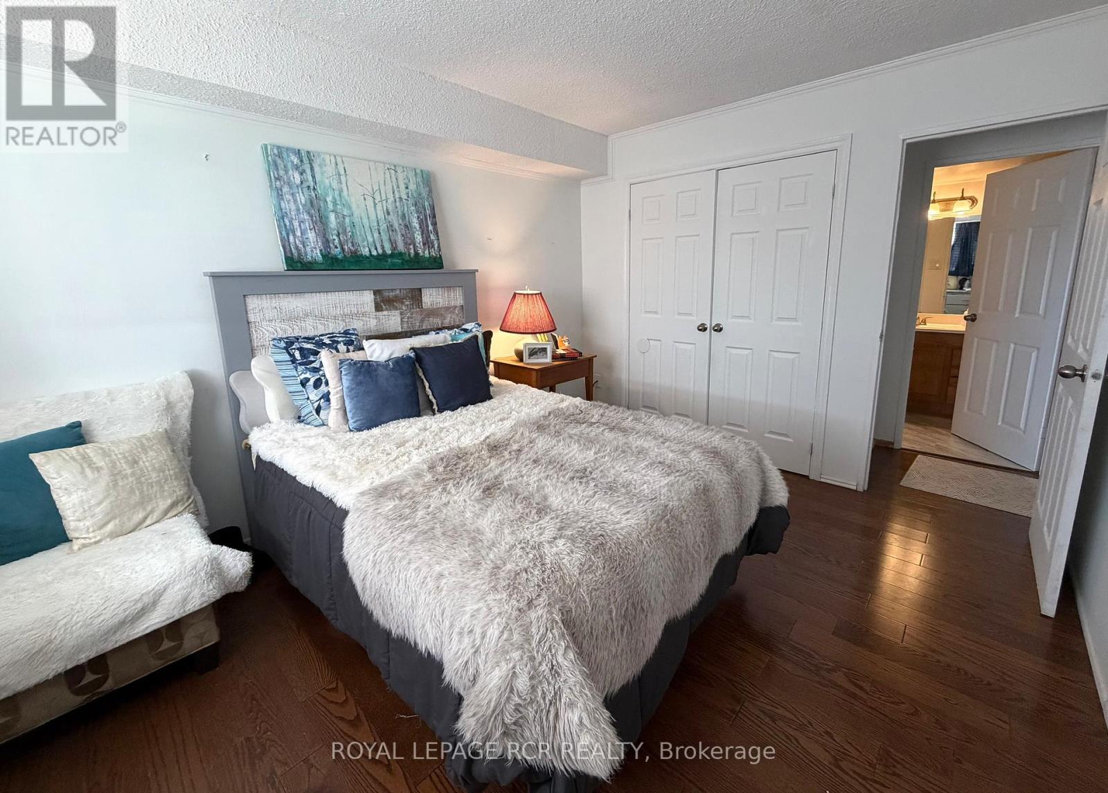 #1011 40 WILLIAM ROE BOULEVARD - 12