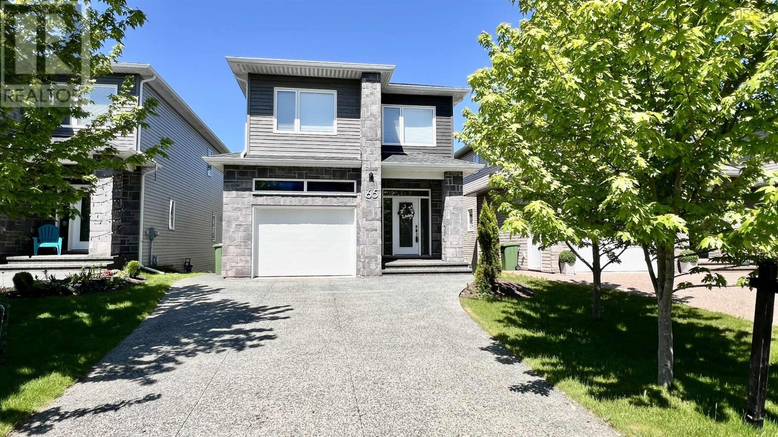 65 Tilbury Avenue - 26