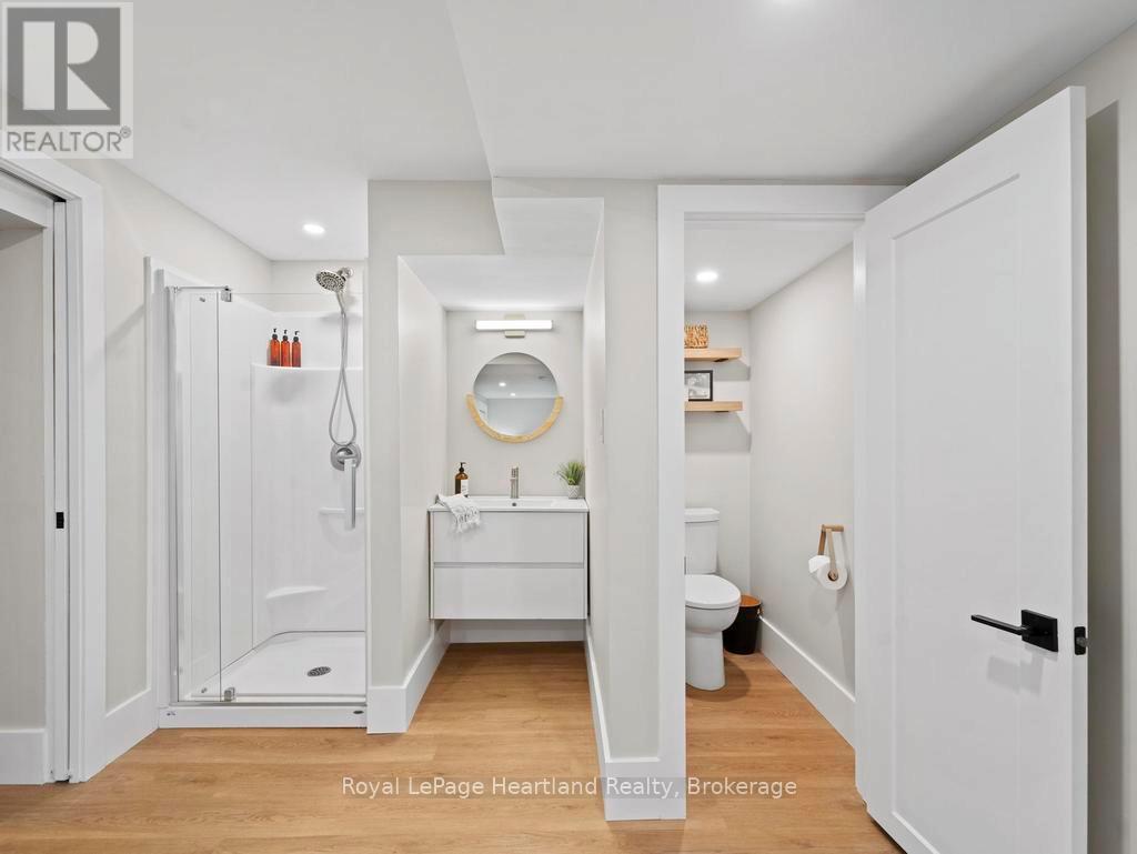 238 BENNETT STREET W - 42