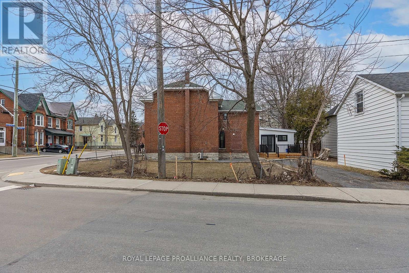 93 DIVISION STREET - 15