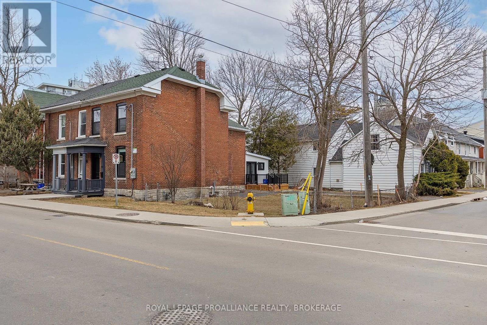 93 DIVISION STREET - 3