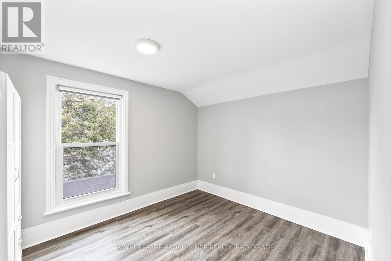 93 DIVISION STREET - 44