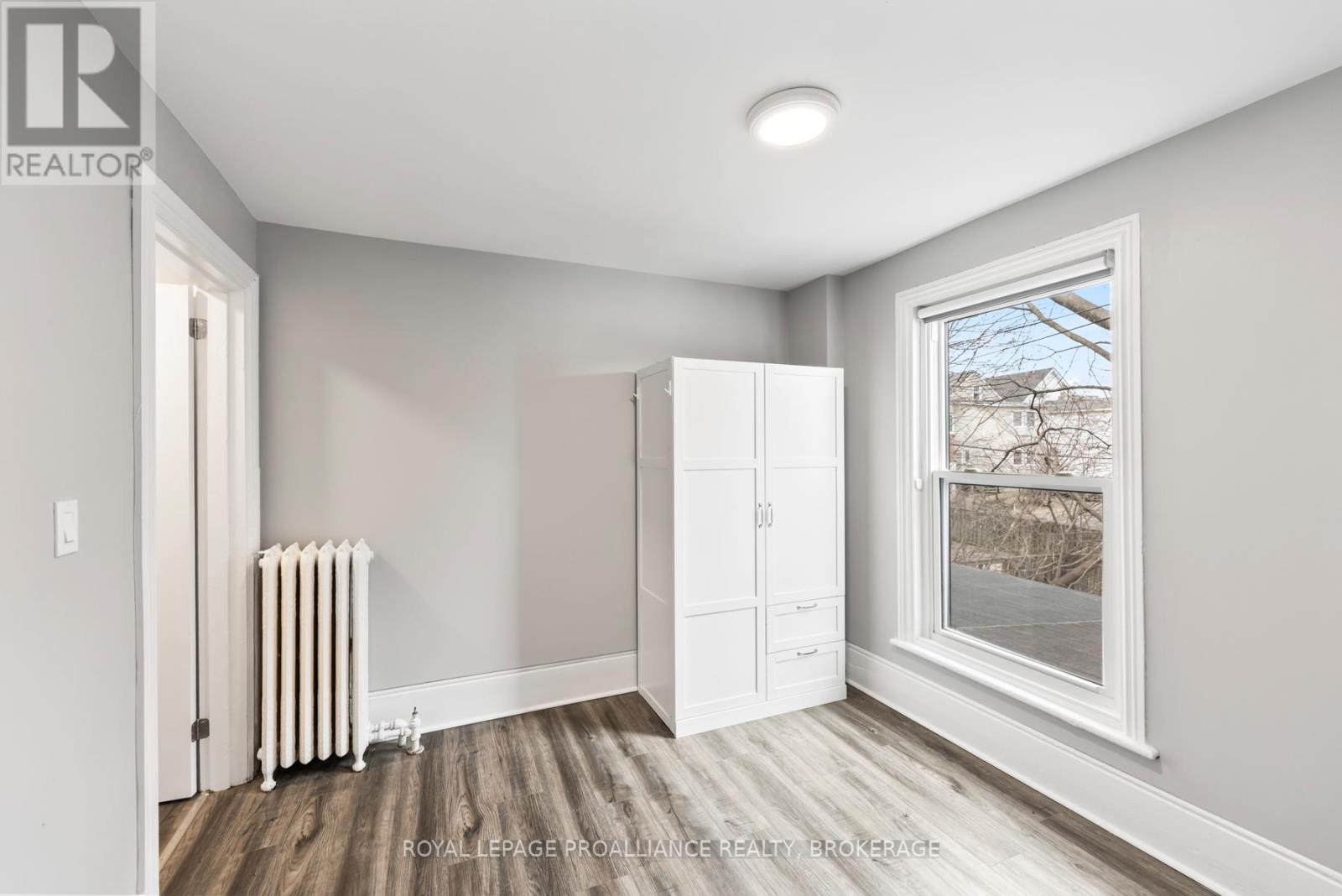 93 DIVISION STREET - 45