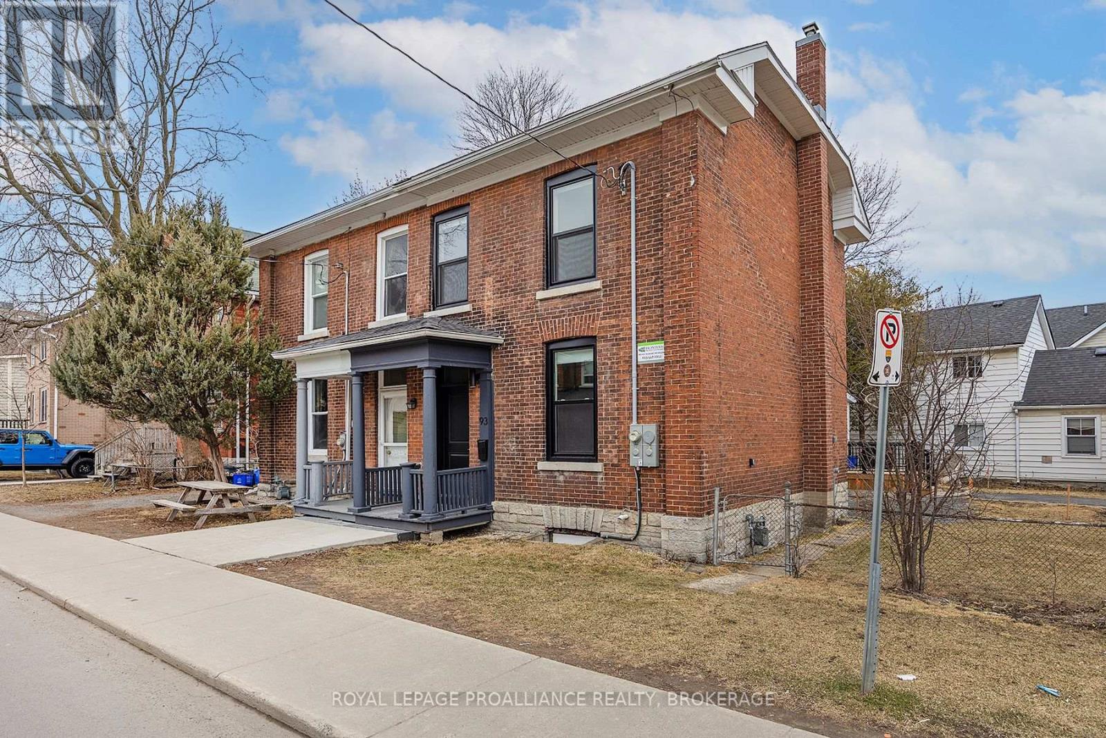 93 DIVISION STREET - 5