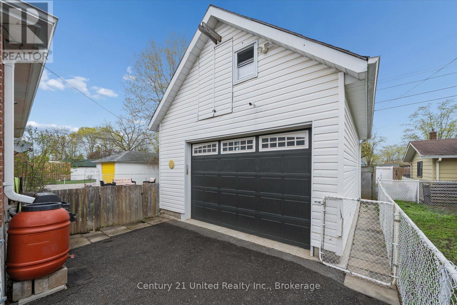 679 BELLAIRE STREET - 43