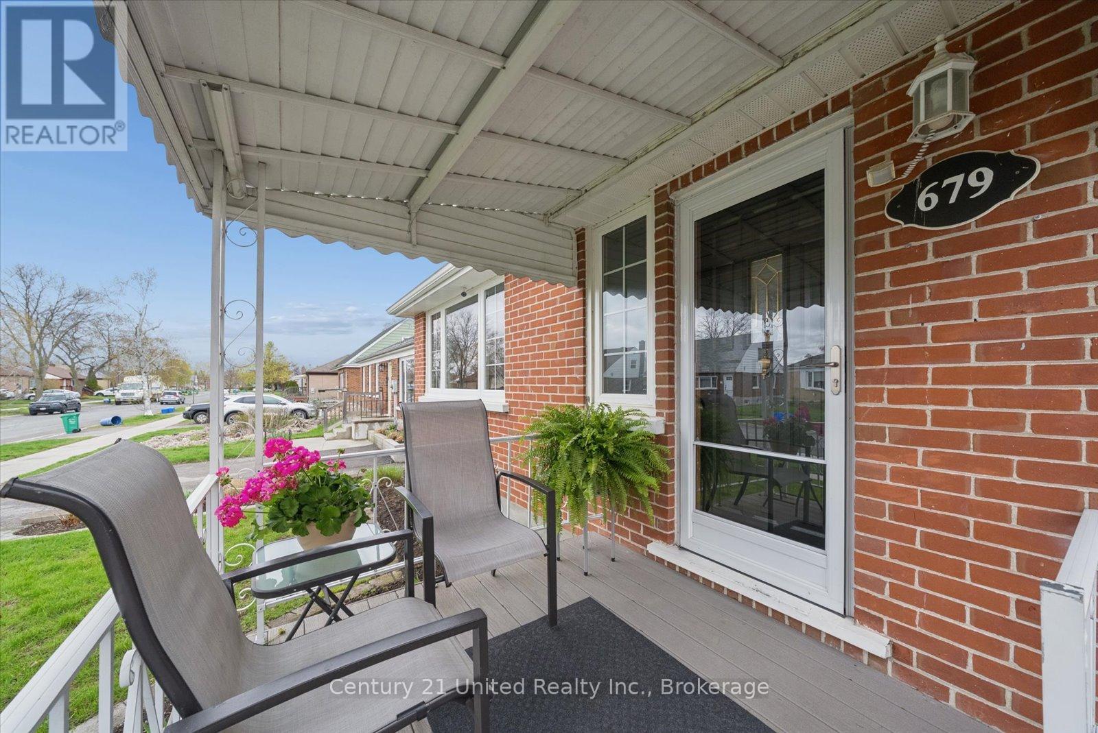 679 BELLAIRE STREET - 6