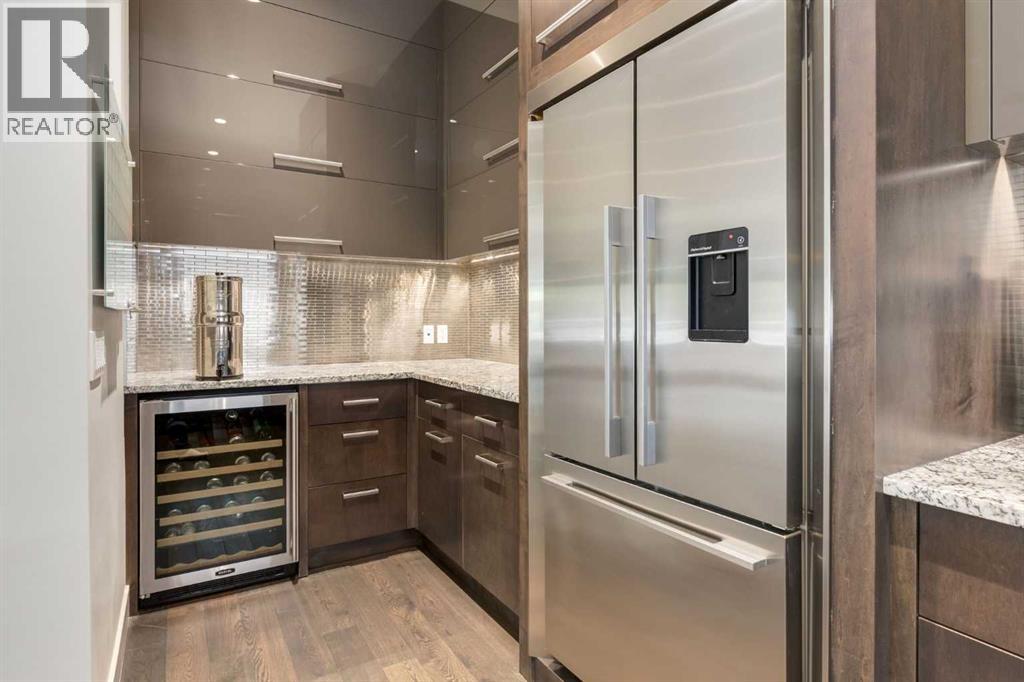#1 1523 28 Avenue SW - 13