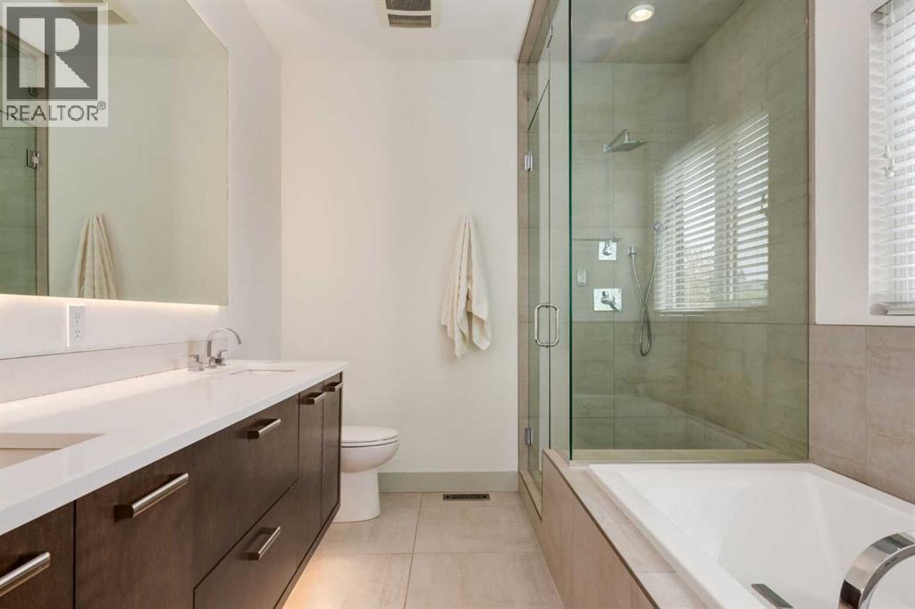 #1 1523 28 Avenue SW - 19
