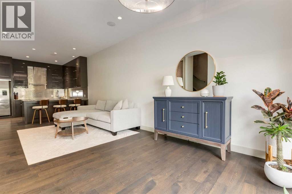 #1 1523 28 Avenue SW - 5
