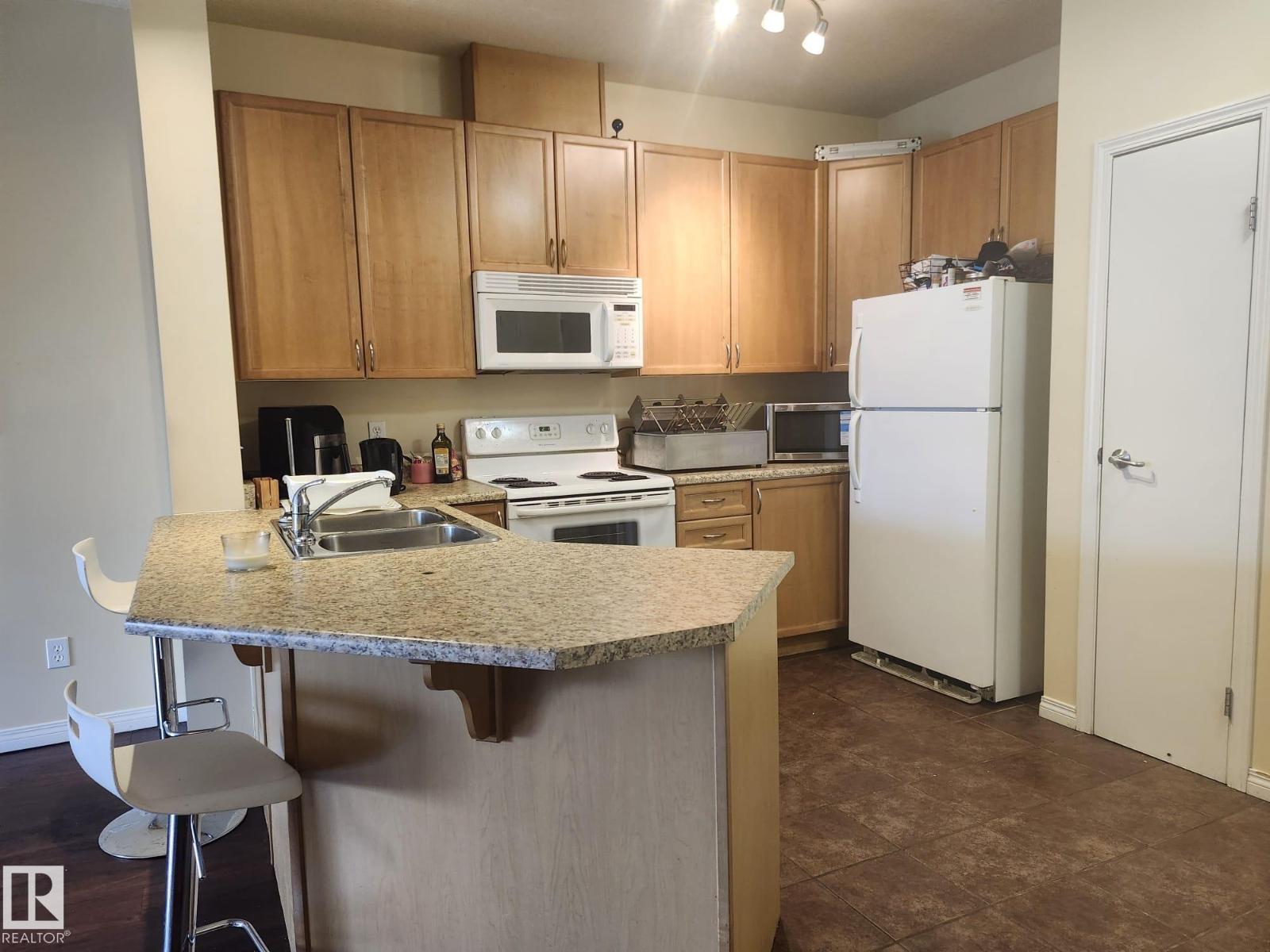 #425 4304 139 AV NW - 5
