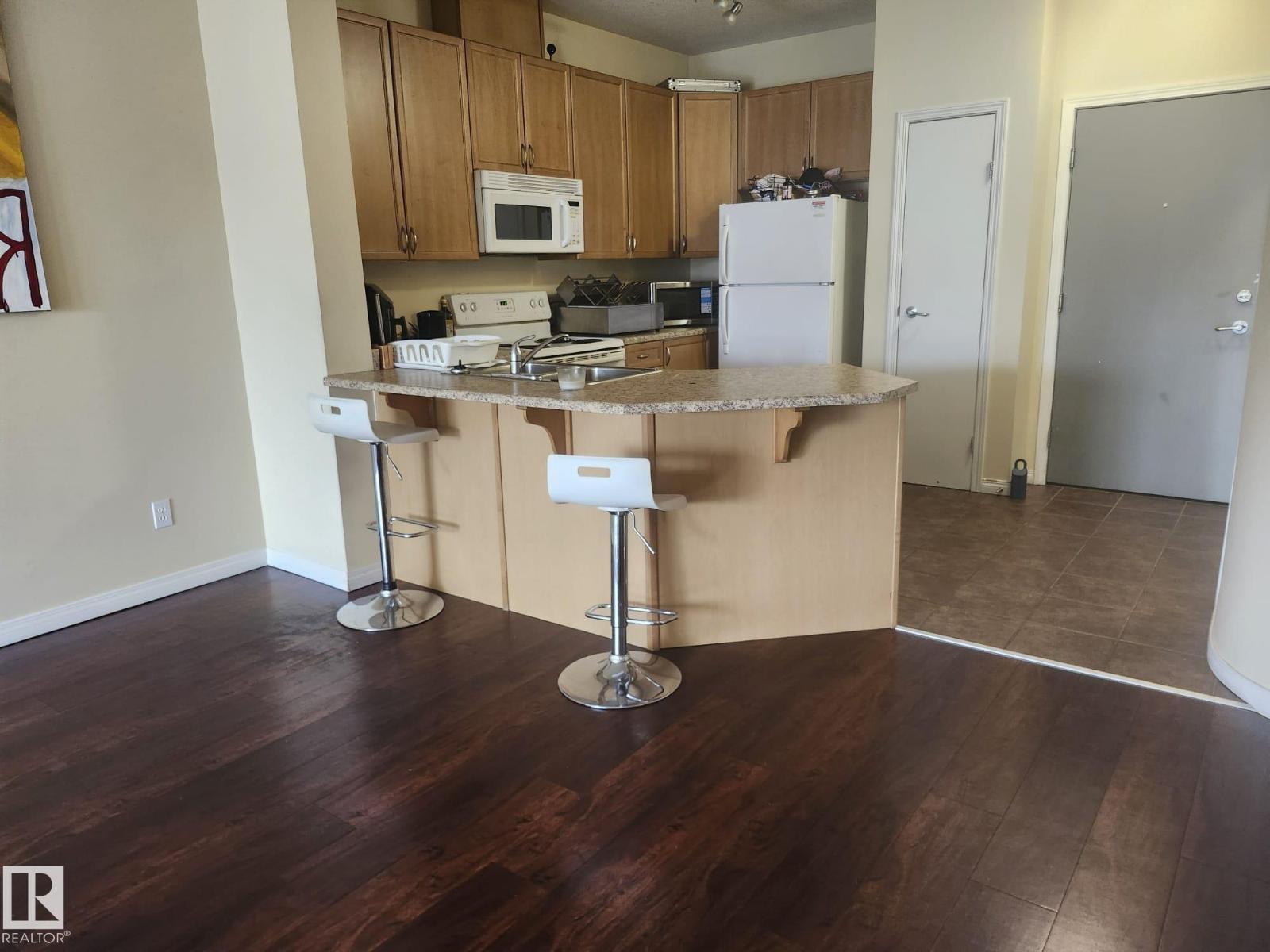 #425 4304 139 AV NW - 9