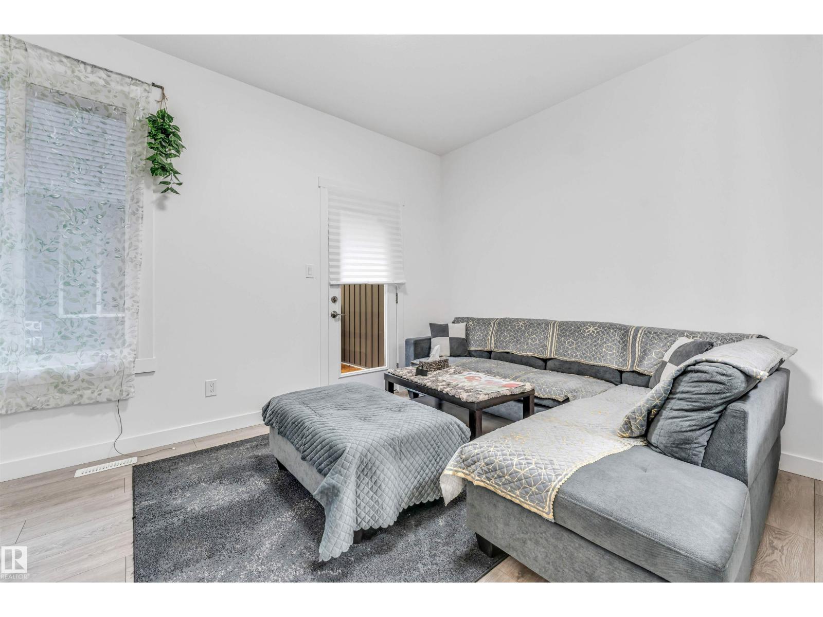 #45 2710 66 ST SW - 8