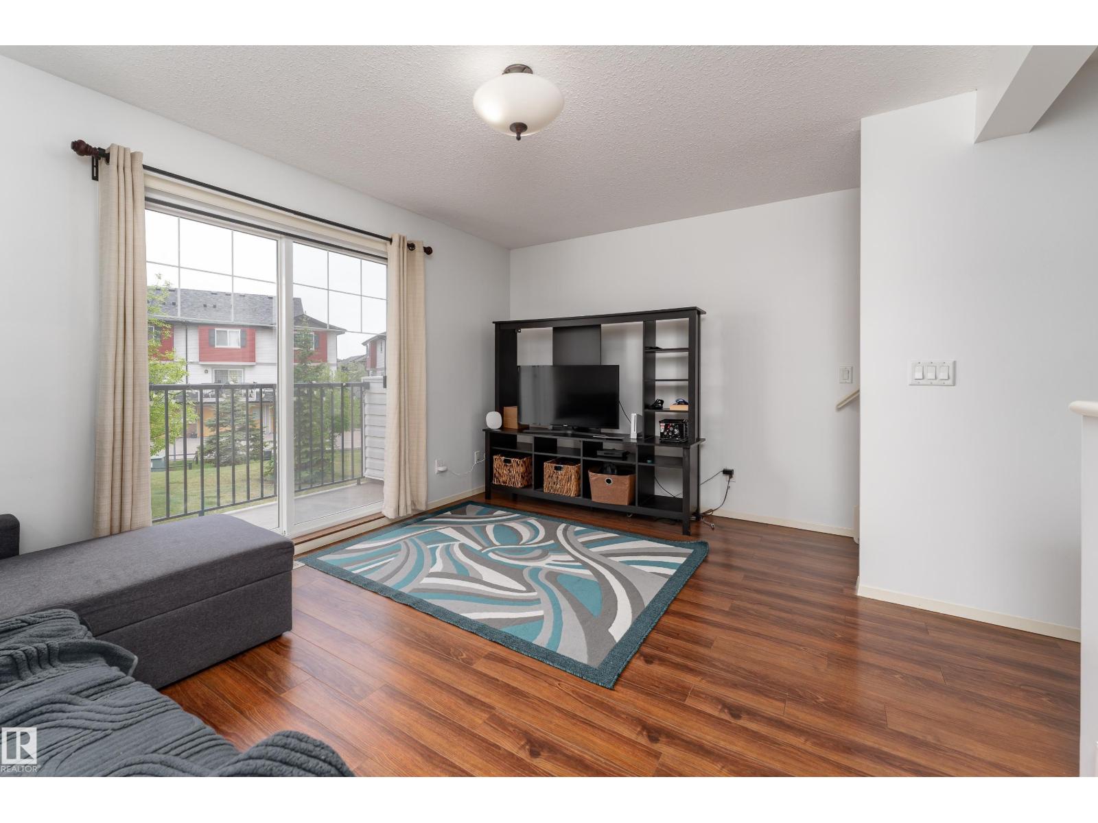 #29 3751 12 ST NW - 22