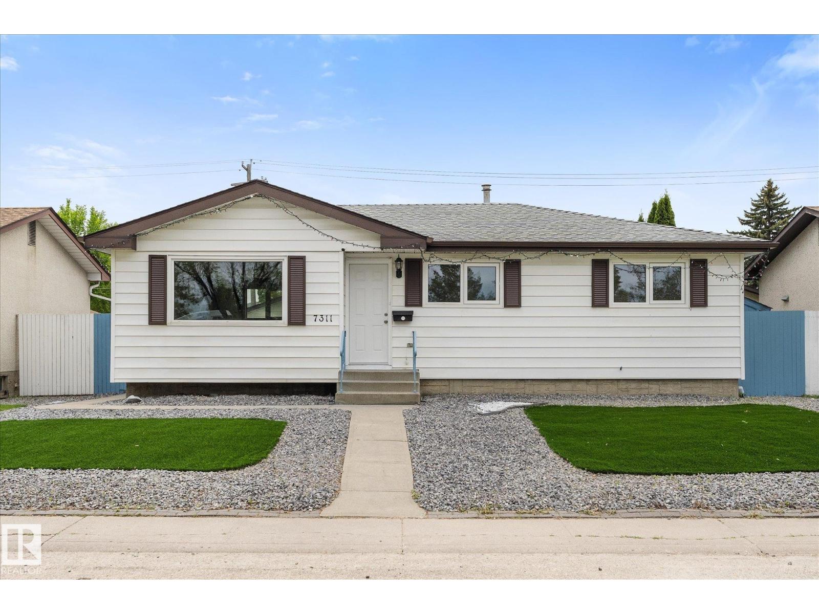 7311 137 AV NW - 1