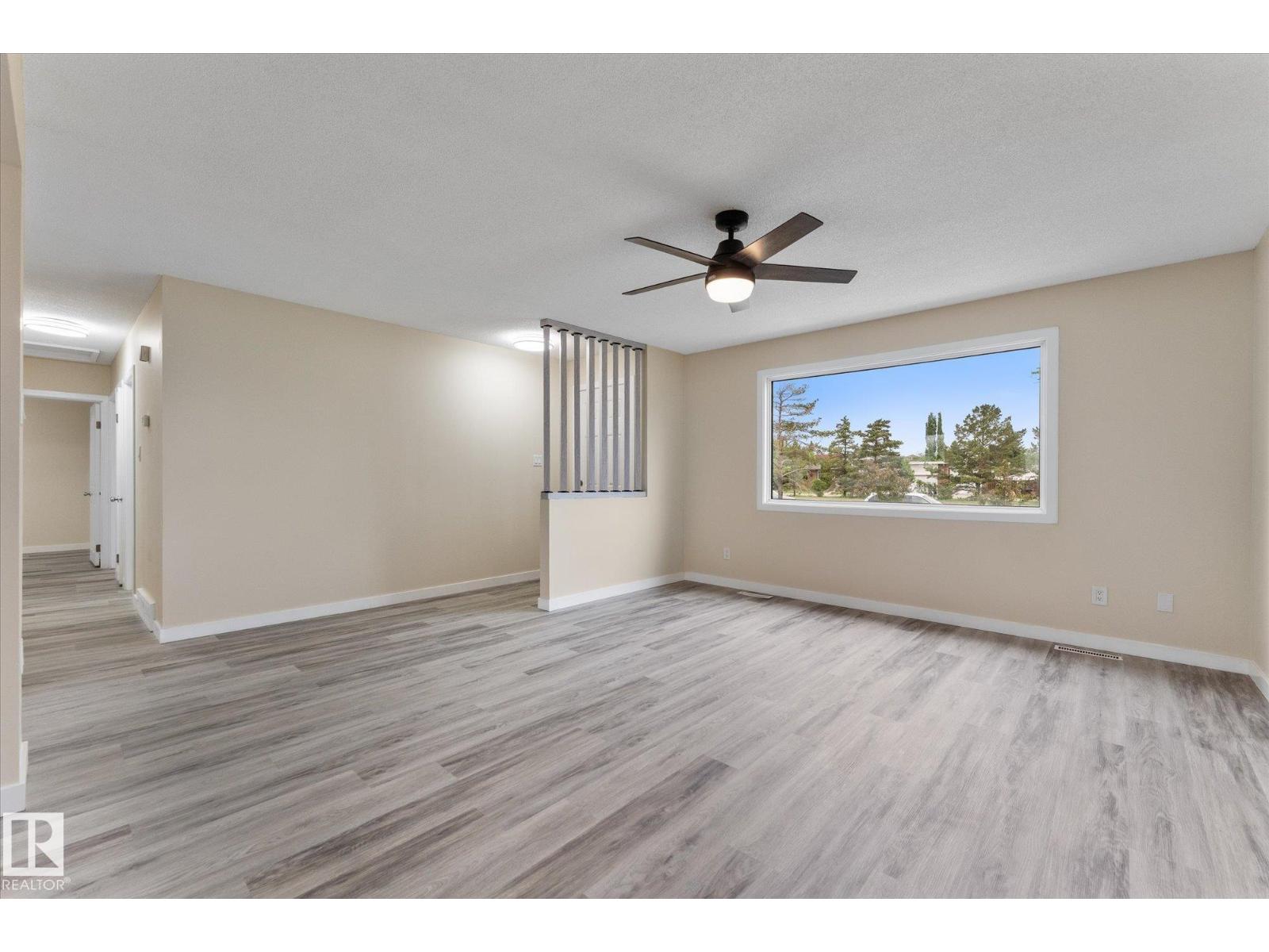 7311 137 AV NW - 13