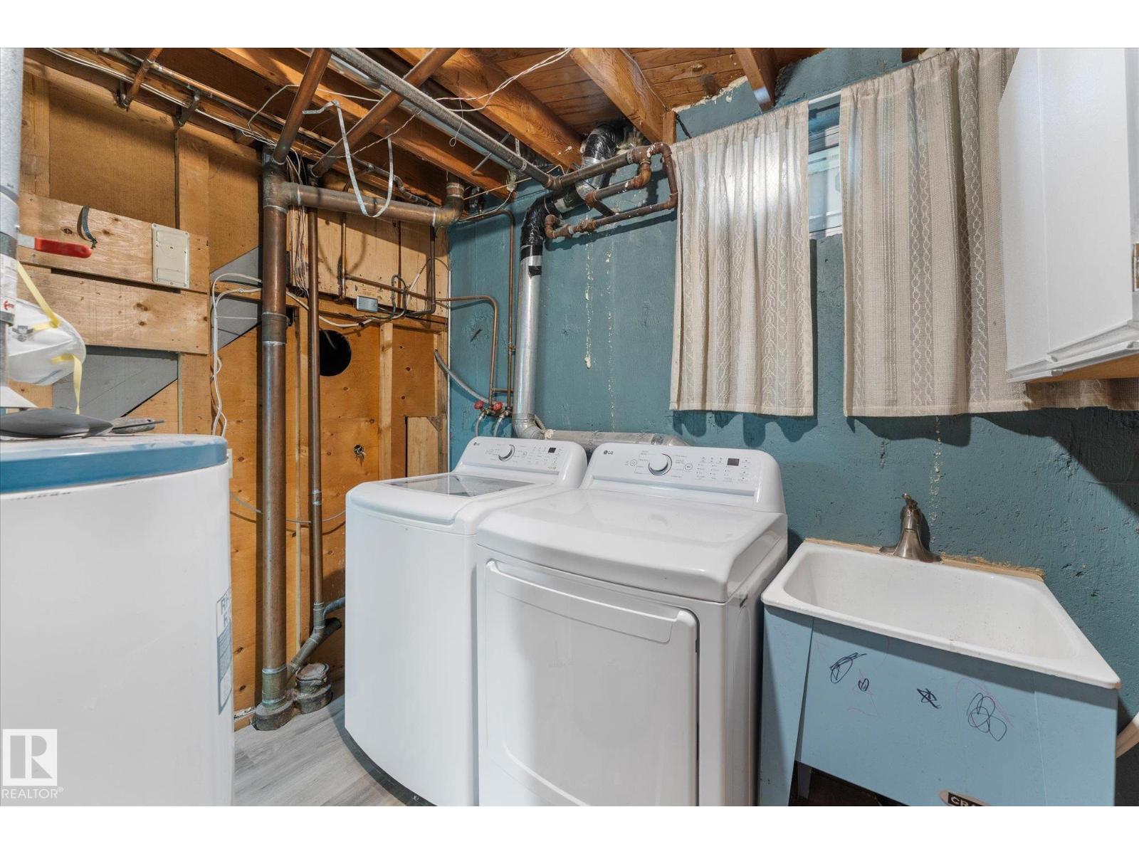 7311 137 AV NW - 40