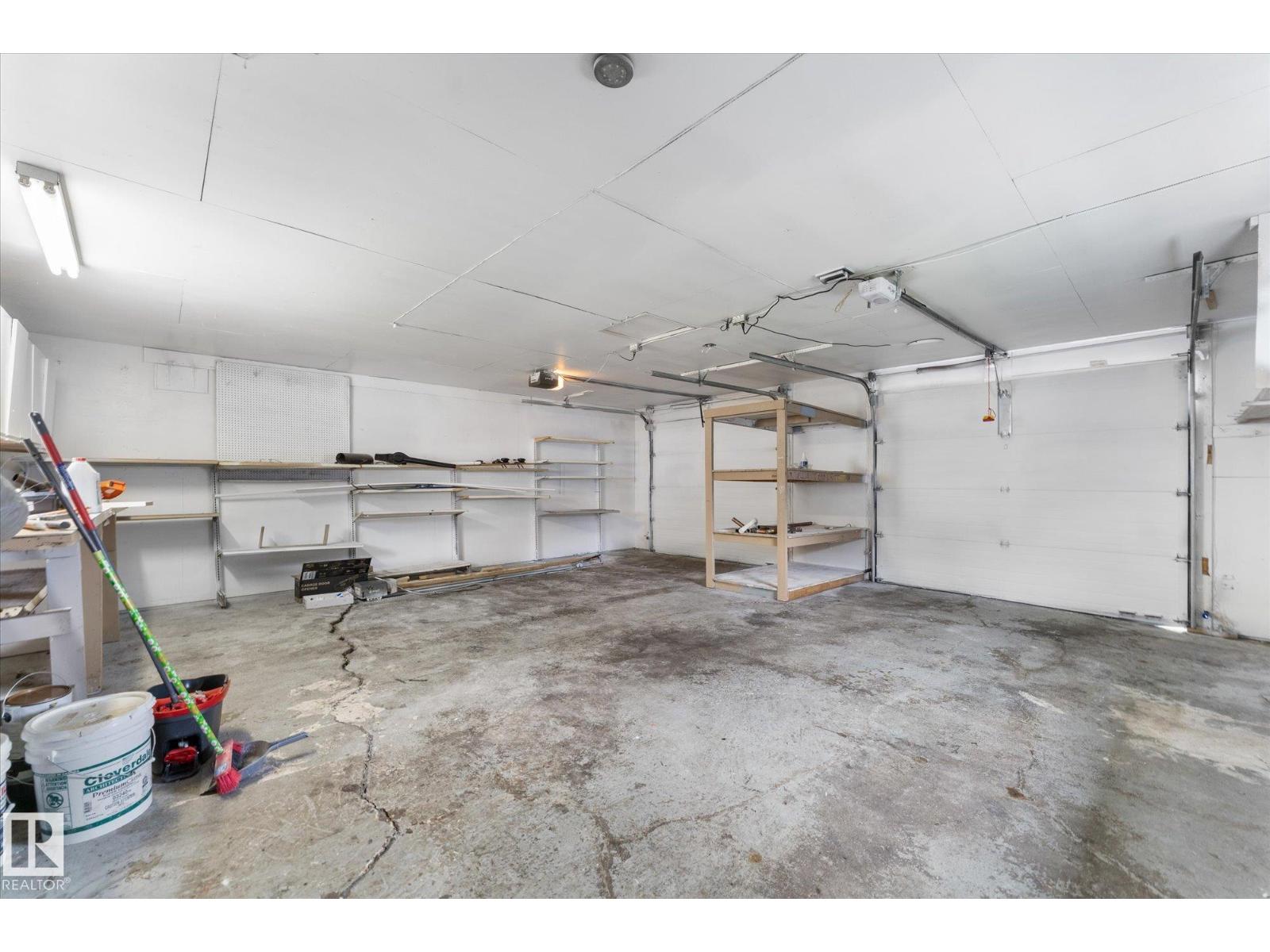 7311 137 AV NW - 41