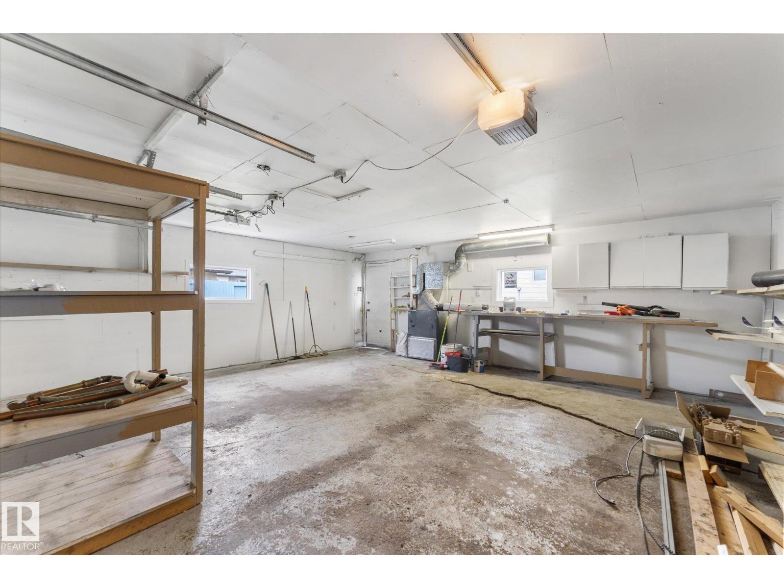 7311 137 AV NW - 42
