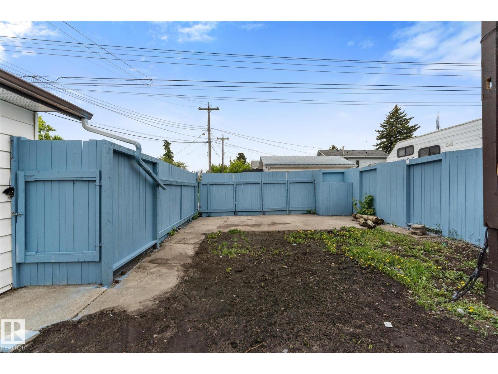 7311 137 AV NW - 49