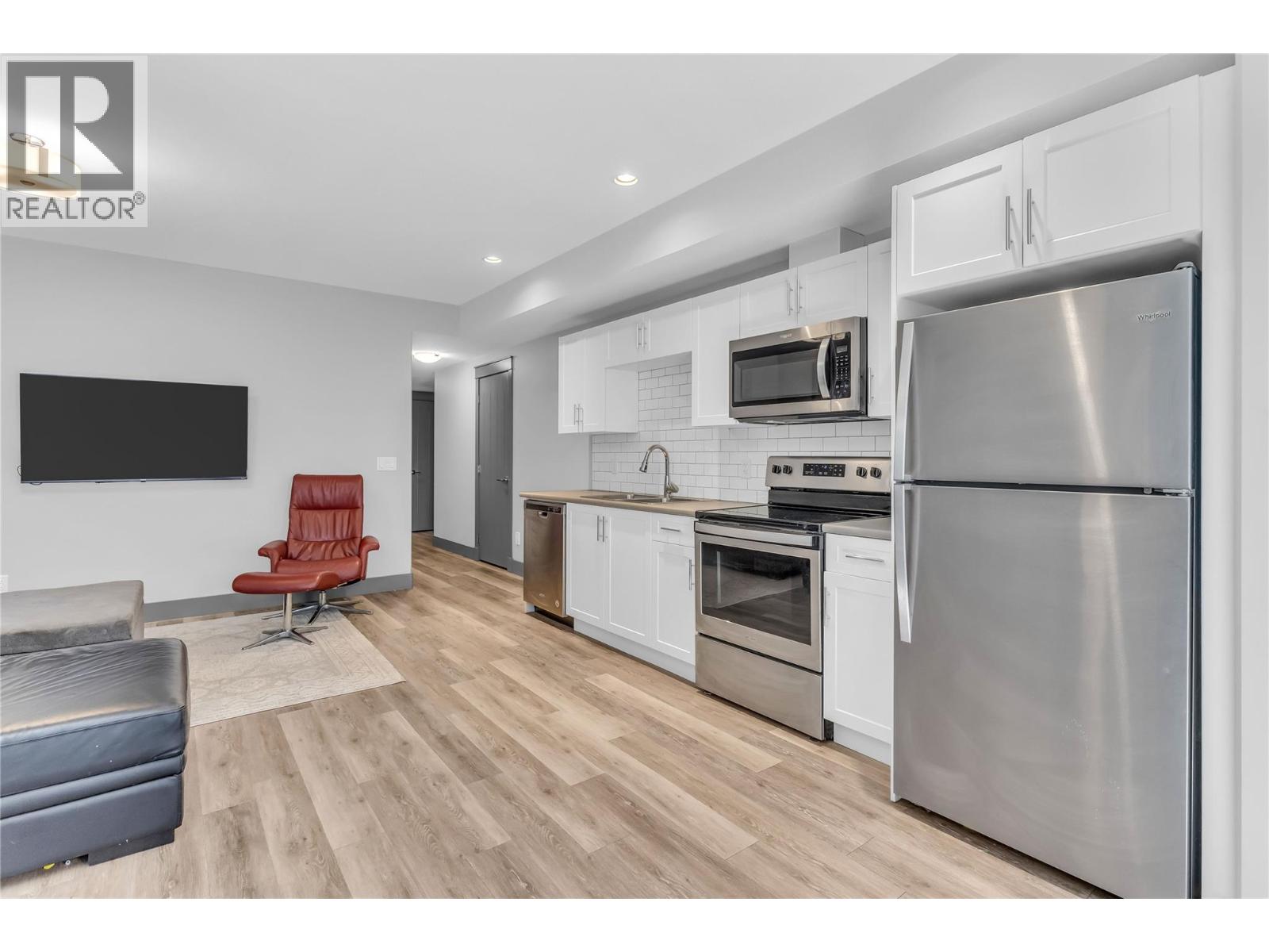  2596 Crown Crest Drive, West Kelowna