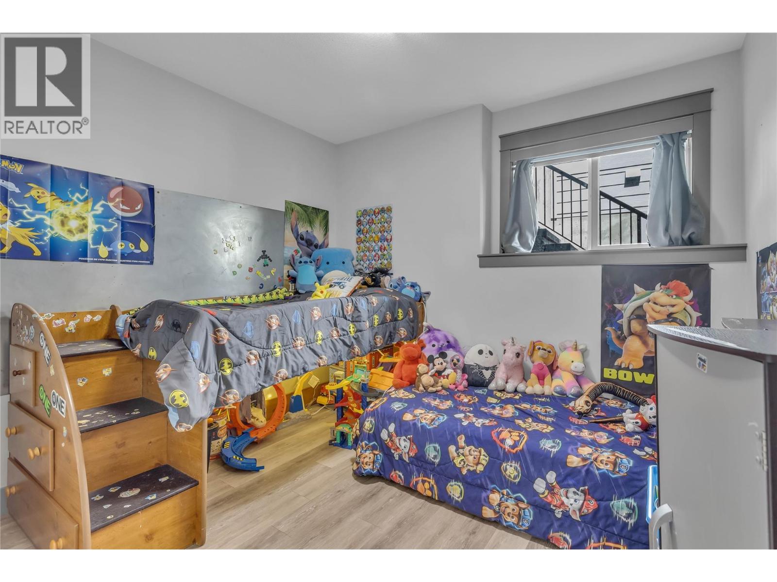 2596 Crown Crest Drive - 34