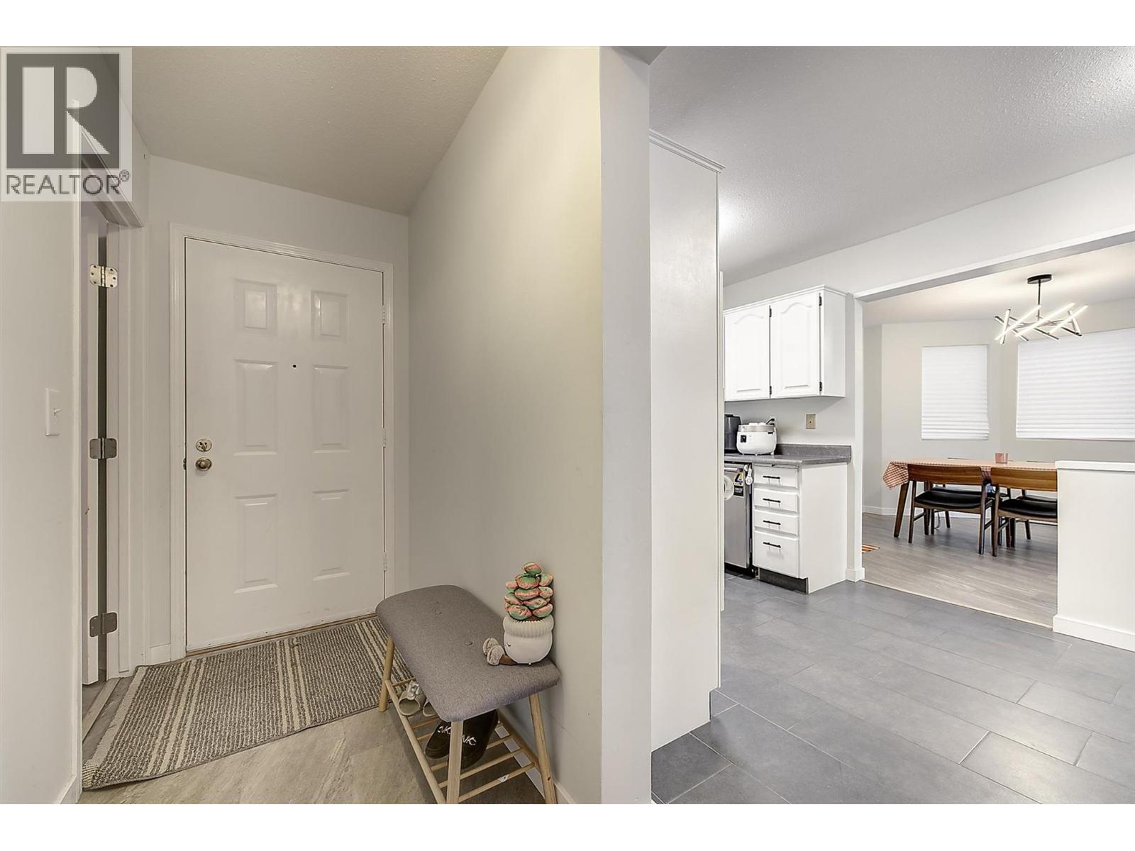 #203 1534 Lawrence Avenue - 10