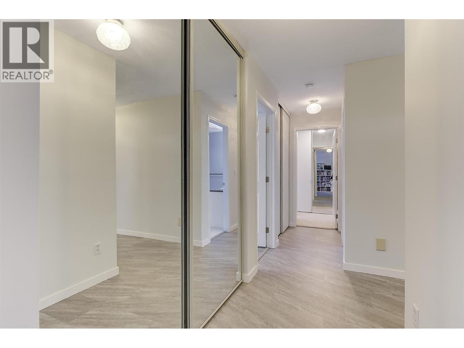 #203 1534 Lawrence Avenue - 6