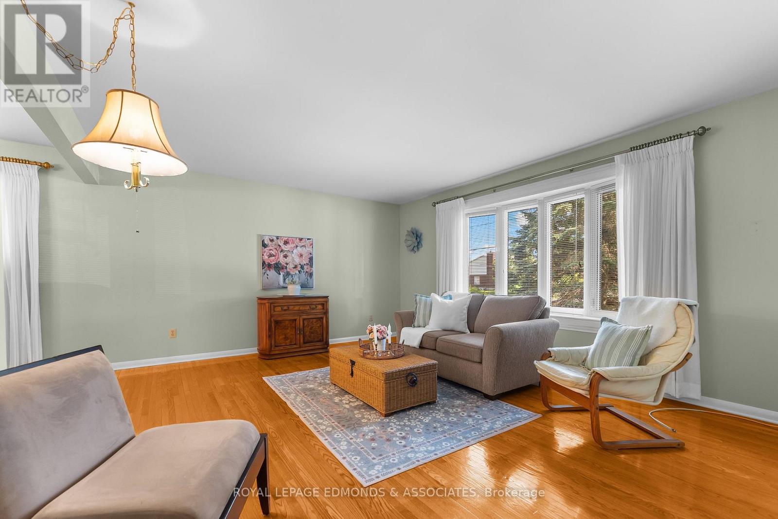 397 CHAMBERLAIN STREET - 10