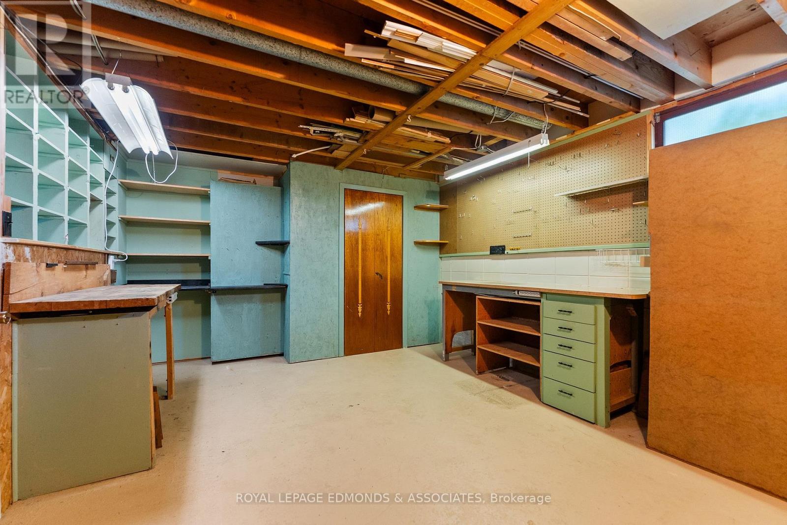 397 CHAMBERLAIN STREET - 35