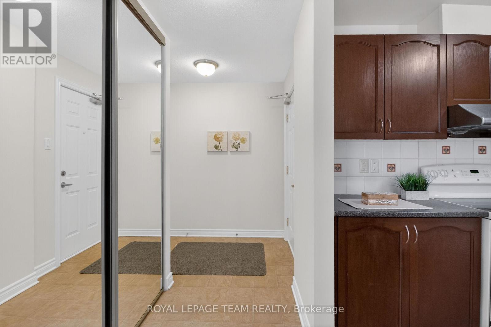 2 Bed, 2 Bath House for Sale in Ottawa – 7 – 176 PASEO PRIVATE, Ottawa – MLS# X13248672 - Image 10