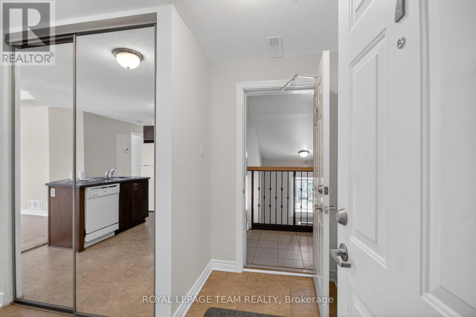 2 Bed, 2 Bath House for Sale in Ottawa – 7 – 176 PASEO PRIVATE, Ottawa – MLS# X13248672 - Image 11