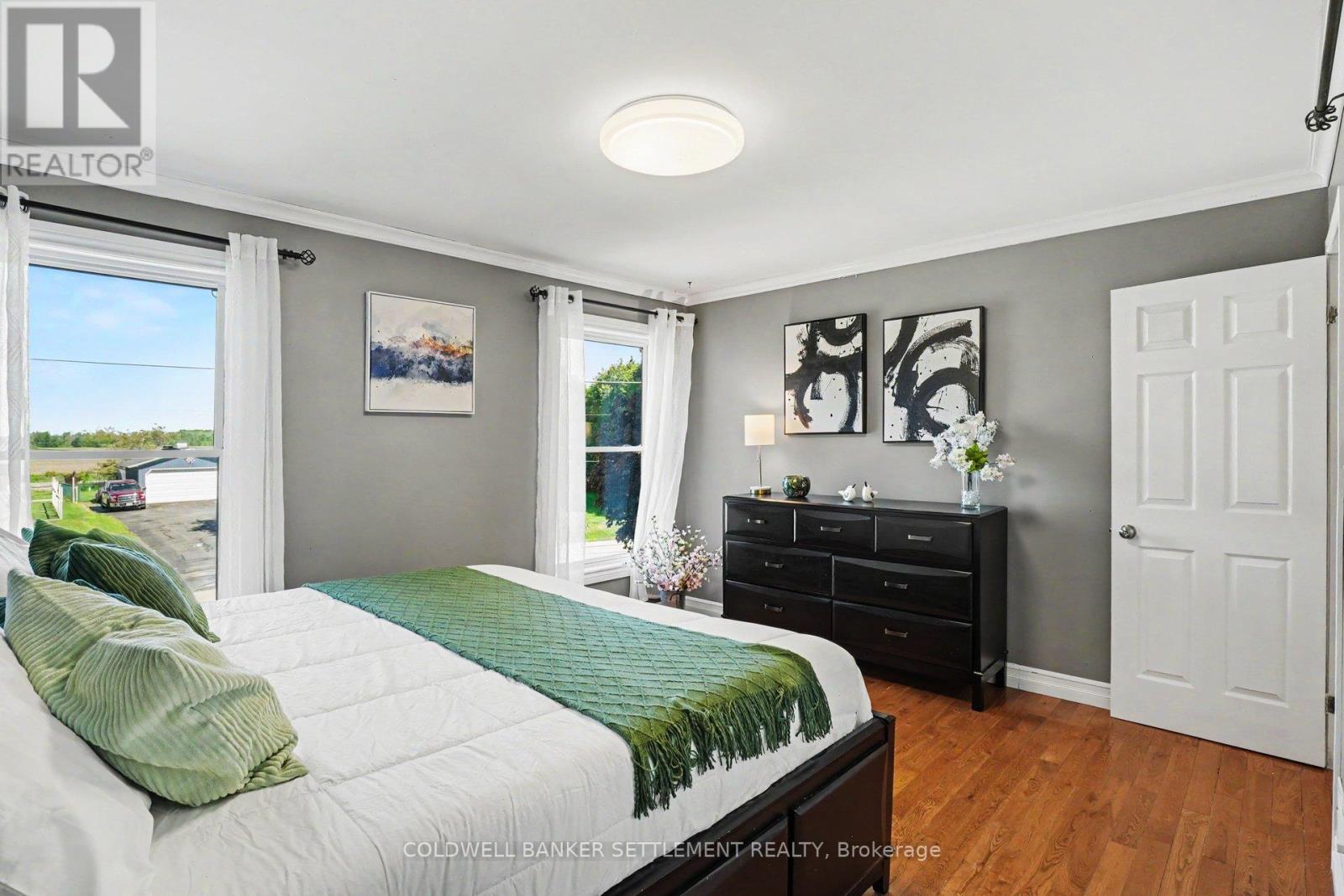 12 CORNELL CRESCENT - 17