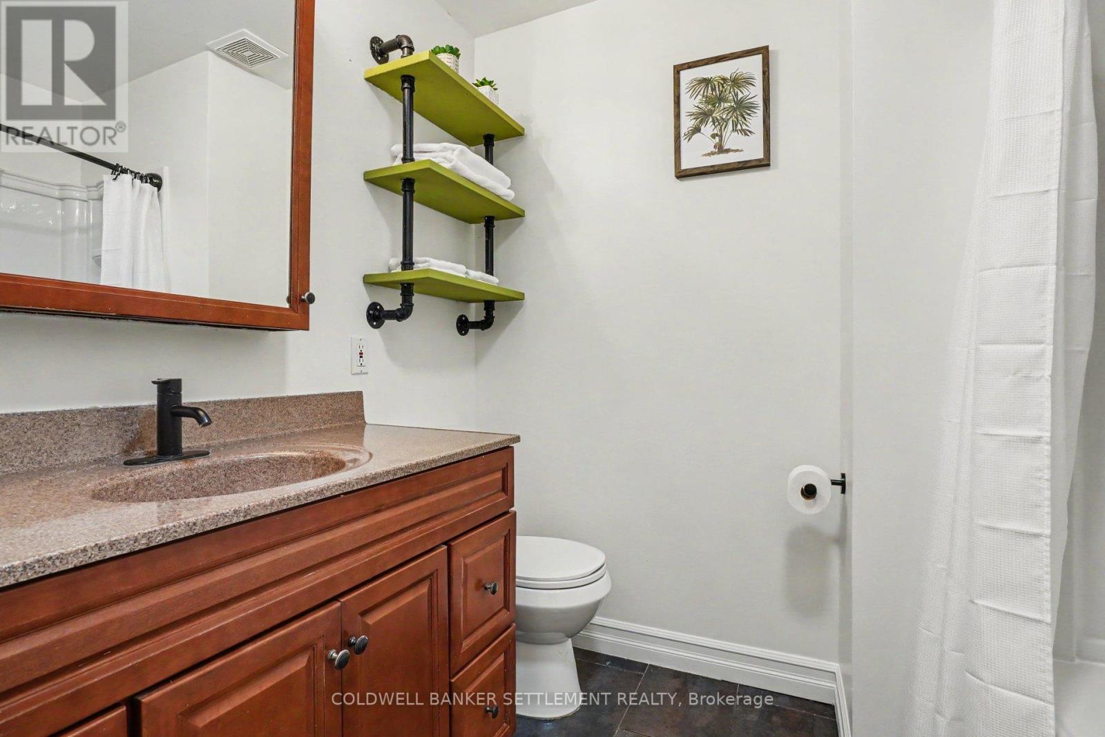 12 CORNELL CRESCENT - 21
