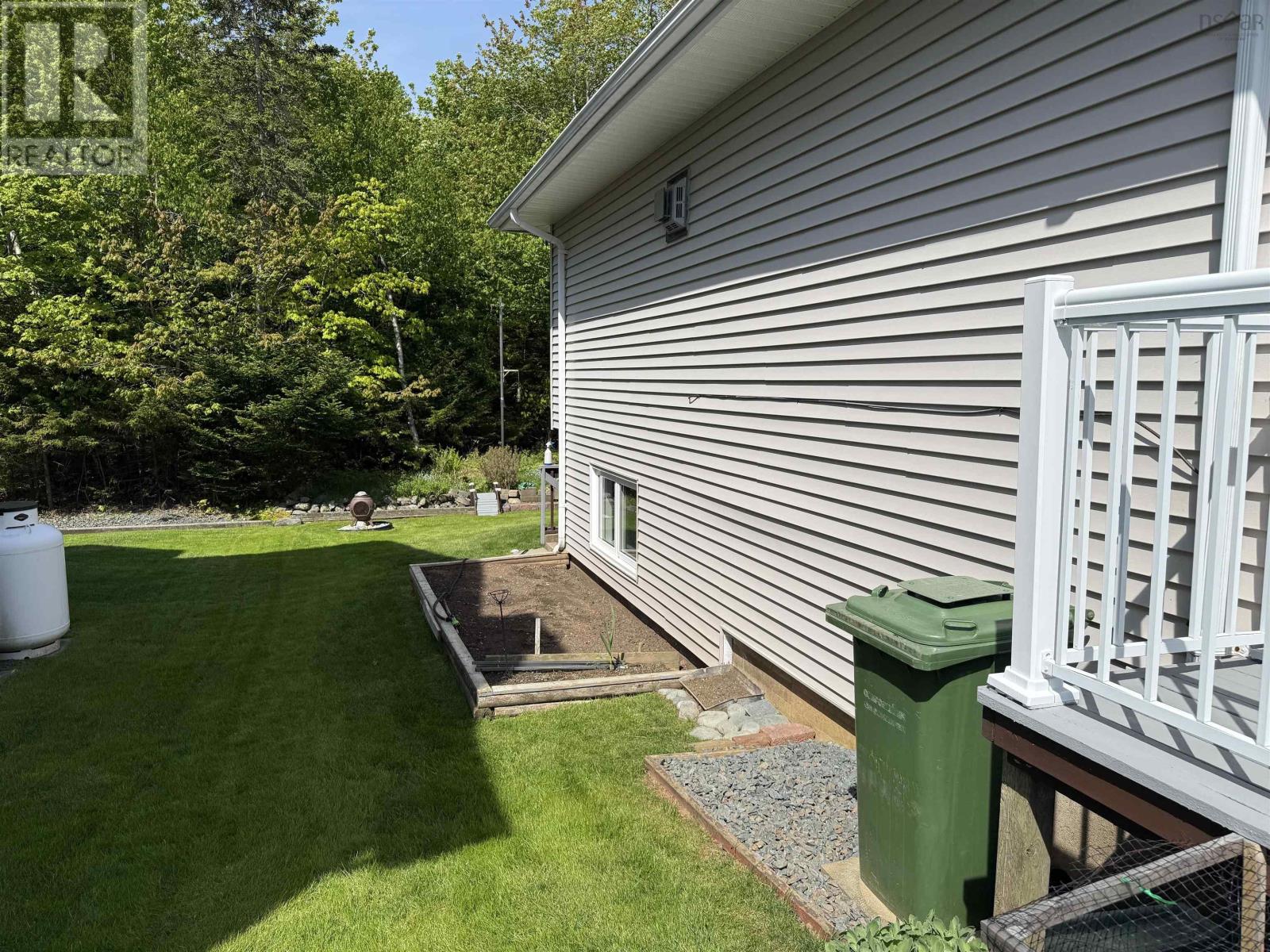 98 Portland Estates Blvd West Boulevard - 45
