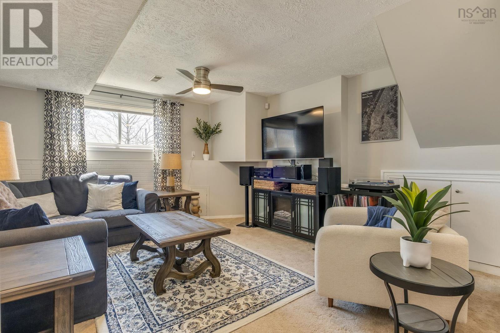 41 Dumbarton Avenue - 35