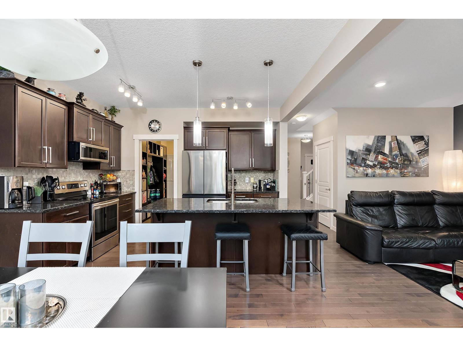 1035 158 ST SW - 17