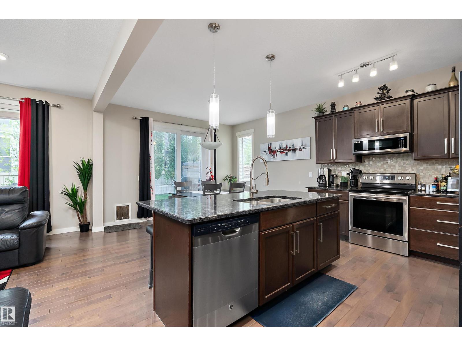 1035 158 ST SW - 22