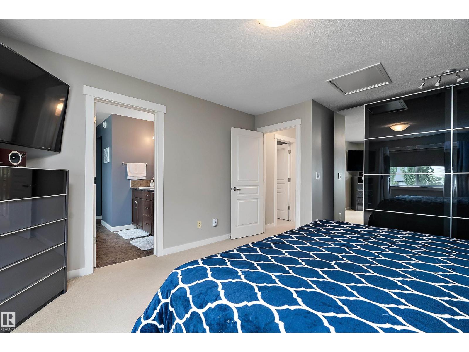 1035 158 ST SW - 31