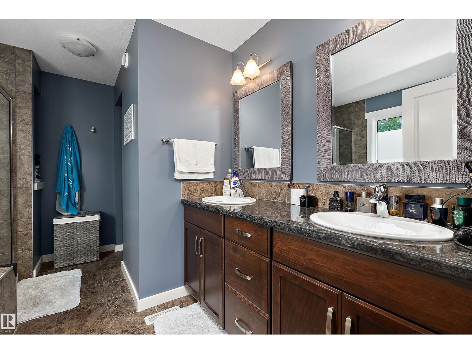 1035 158 ST SW - 34